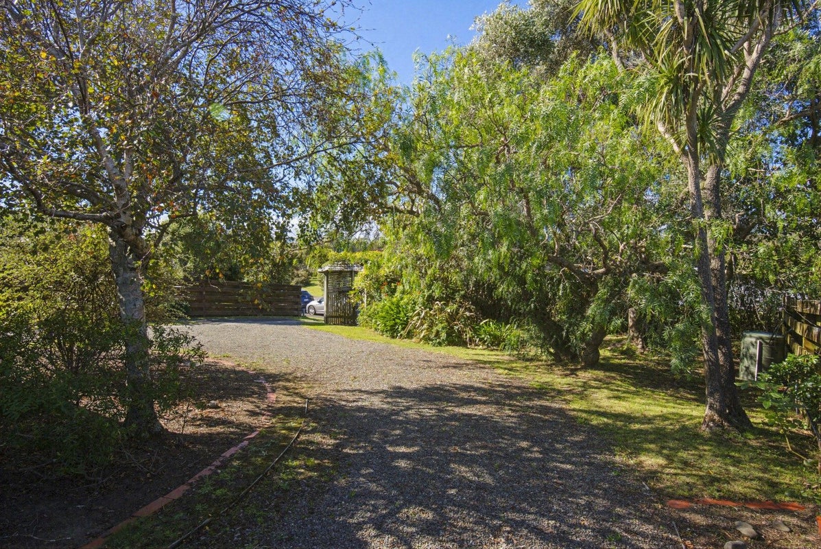 6 Teoti Street, Paraparaumu Beach, Paraparaumu - Carousel 50