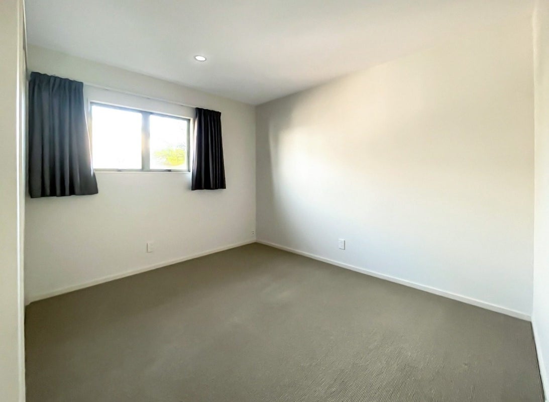 12B Frankmoore Avenue, Johnsonville, Wellington - Carousel 8