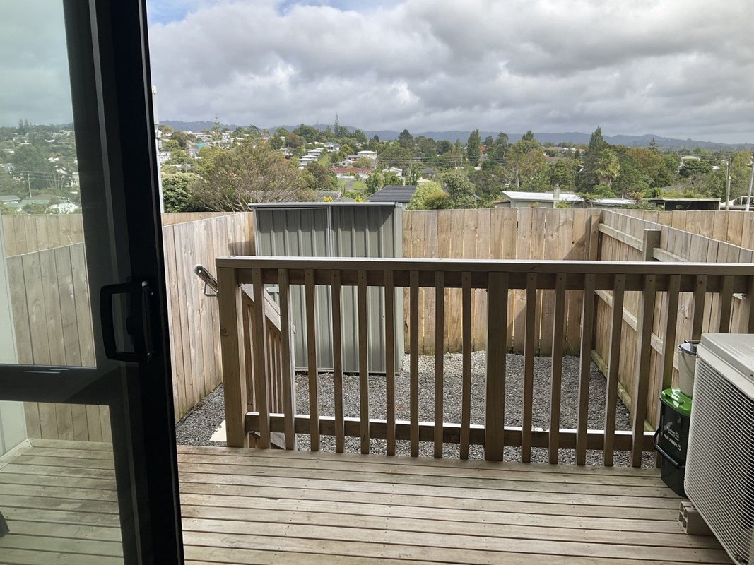 9/41 Routley Drive, Glen Eden, Auckland - Carousel 10