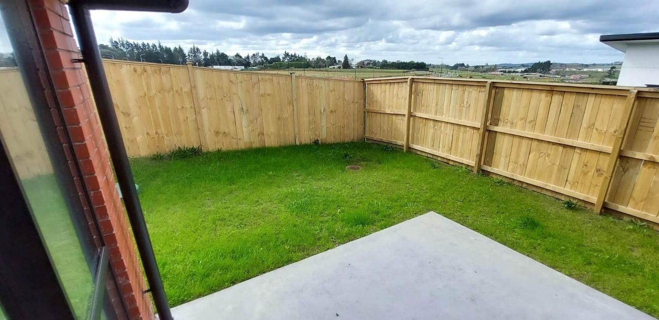 7 Rosslands Avenue, Karaka, Papakura - Carousel 10