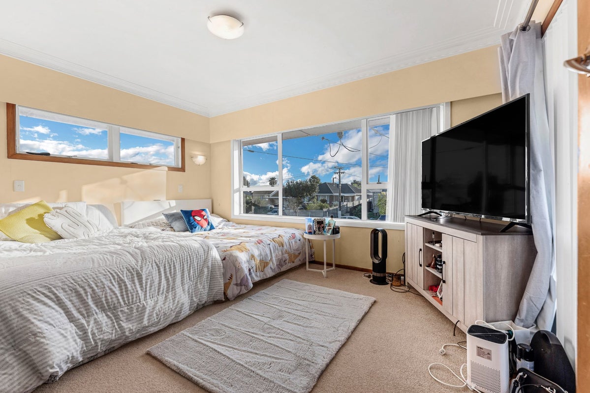 17 Miles Avenue, Papatoetoe, Auckland - Carousel 19