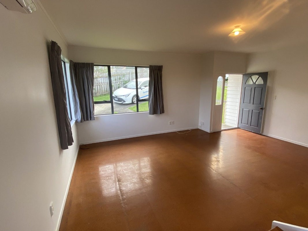 19 Ian Sage Avenue, Torbay, Auckland - Carousel 2