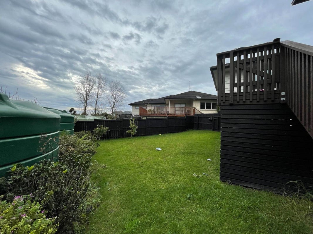35 Pony Park Place, Beachlands, Auckland - Carousel 11