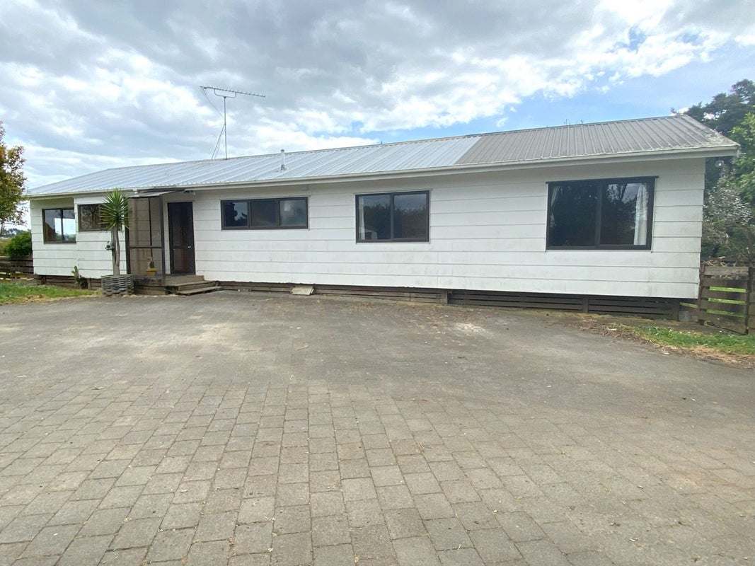 114B Crown Road, Paerata, Pukekohe - Carousel 1