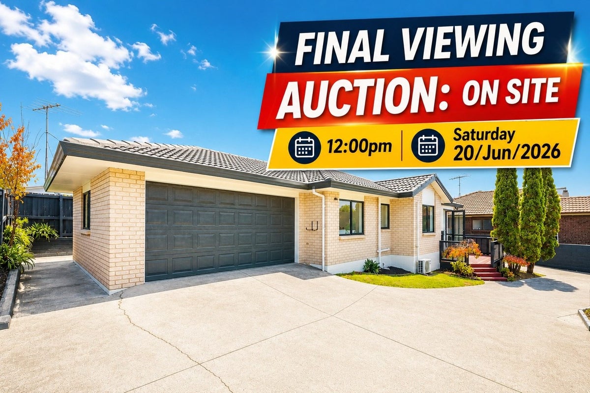 65A Wellington Street, Howick, Auckland - Carousel 1