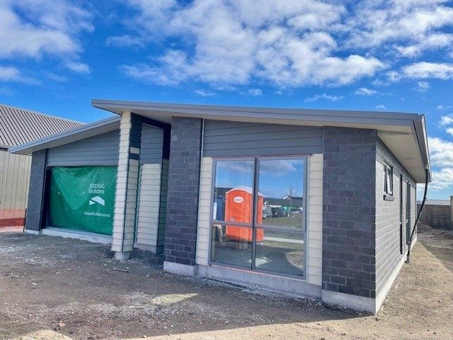 9 Makomako Crescent, Wharewaka, Taupo, Waikato - Carousel 2