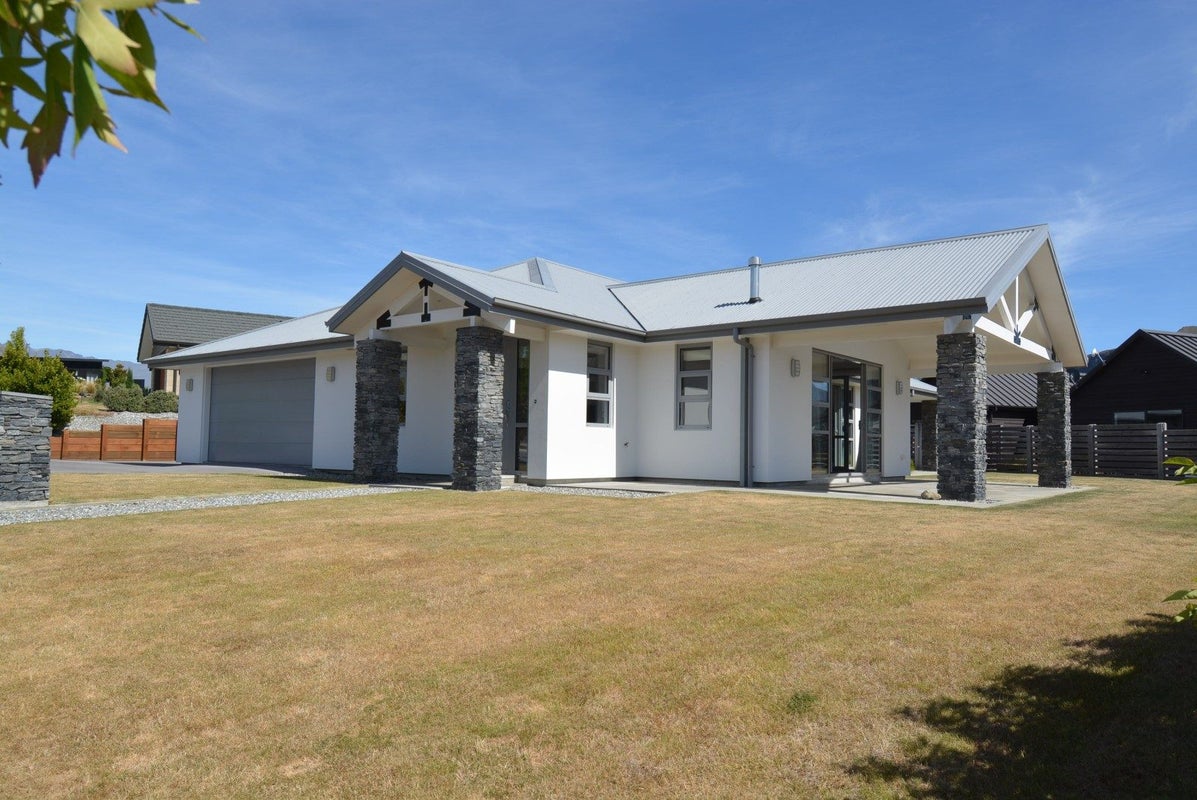 4 Avalanche Place, Wanaka - Carousel 2