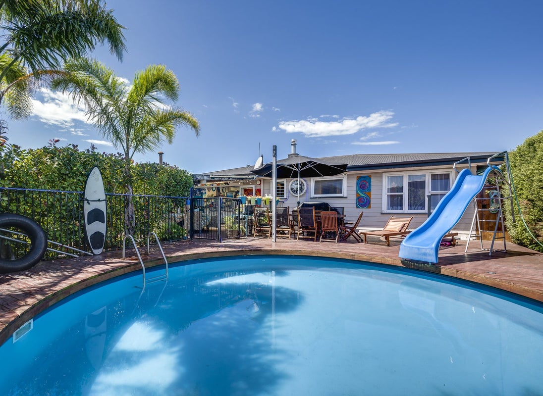 56 Clarence Cox Crescent, Pirimai, Napier - Carousel 2