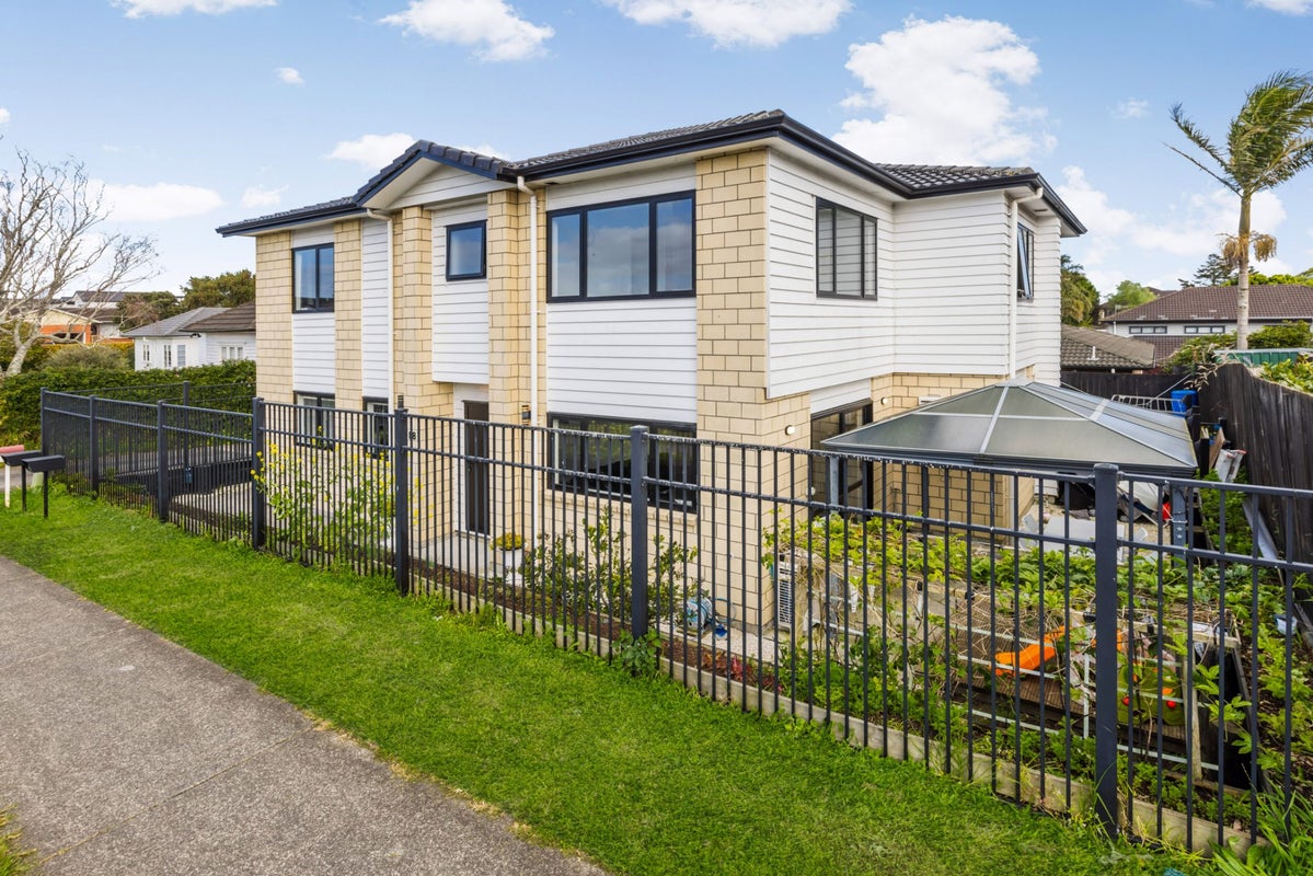 88 Kolmar Road, Papatoetoe, Auckland - Carousel 2