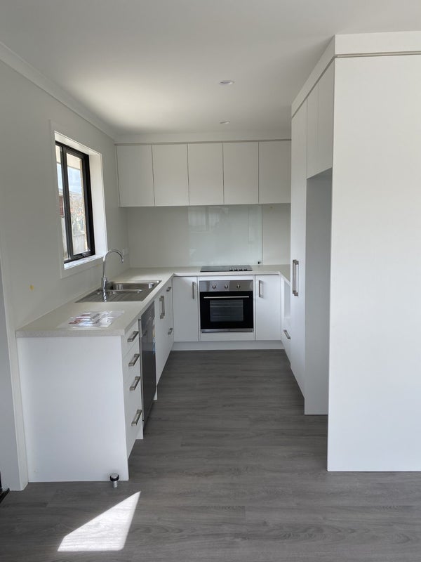 297 Clarkin Road, Fairfield, Hamilton - Carousel 2