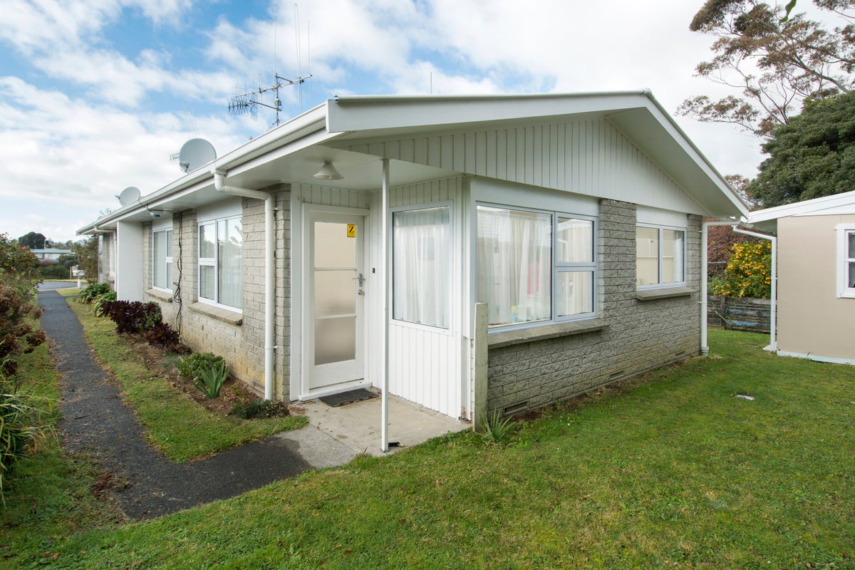 2/1 Coopers Road, Gate Pa, Tauranga - Carousel 2
