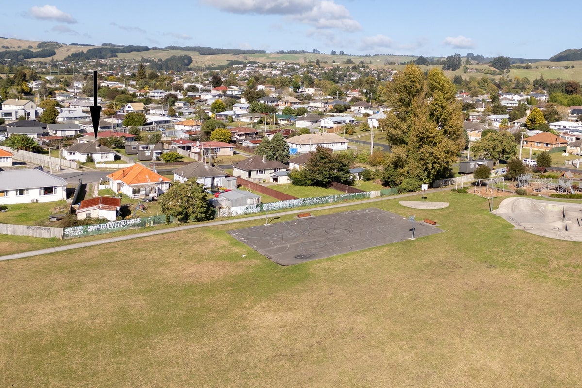 7 Waterlow Street, Fordlands, Rotorua - Carousel 2