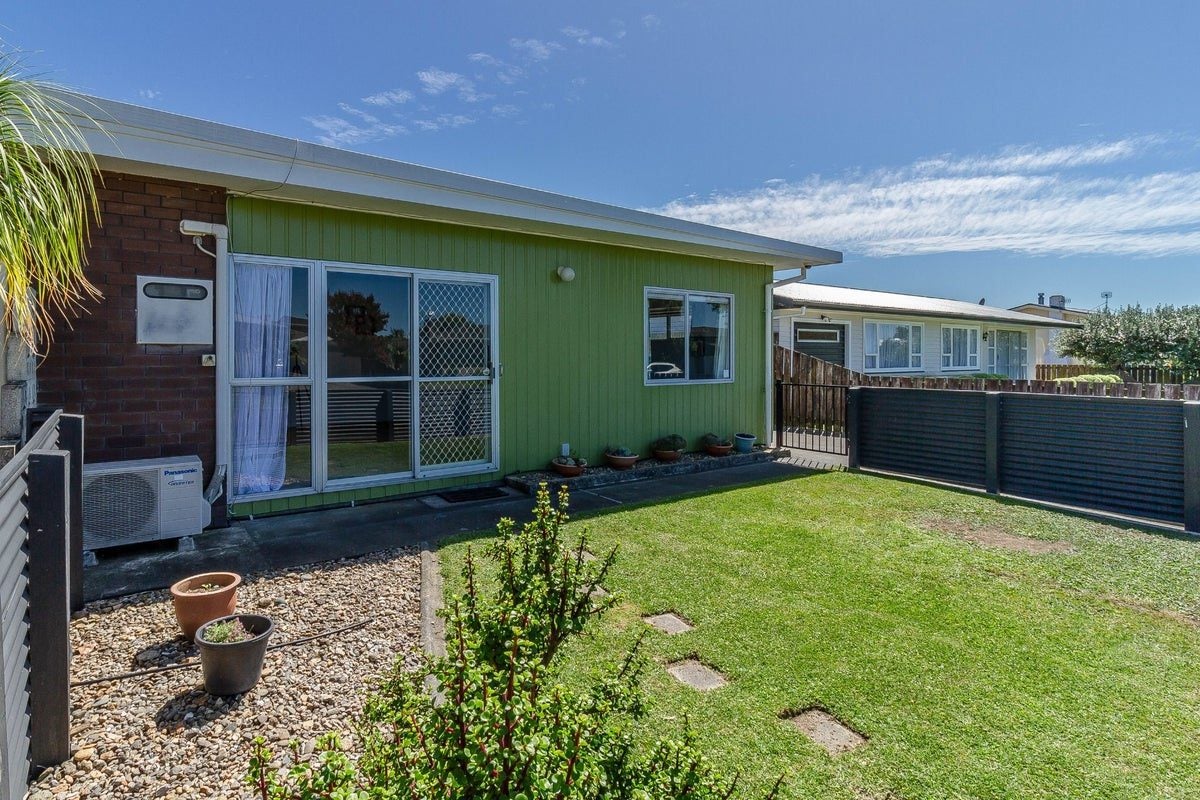 2/26 Argyll Crescent, Tamatea, Napier - Carousel 2