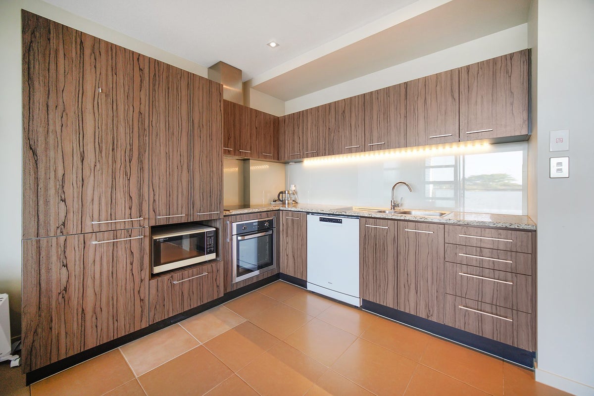 210/16 Huron Street, Takapuna, Auckland - Carousel 2