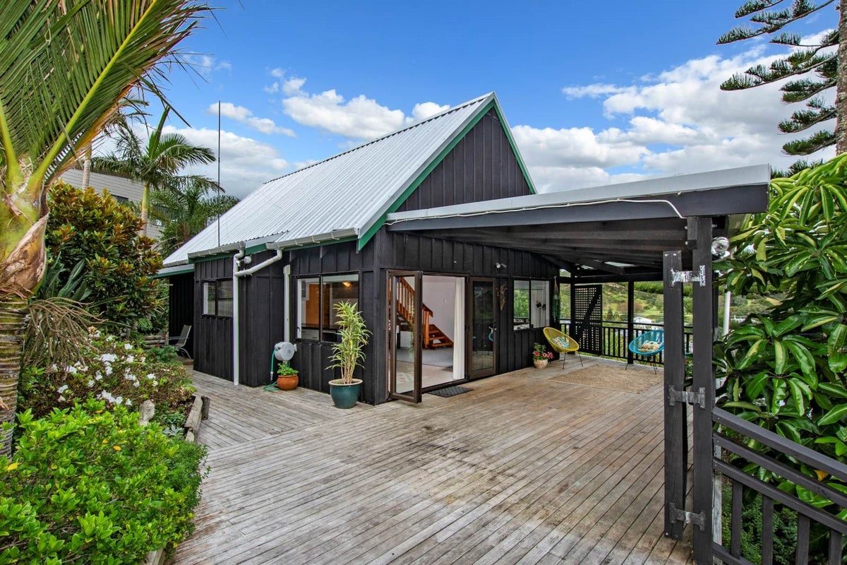 31 Shoebridge Crescent, Whangarei - Carousel 1