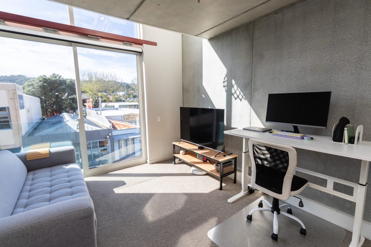 103/28 Martin Square, Te Aro, Wellington - Carousel 2