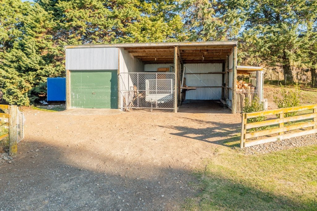 1818 Dartmoor Road, Dartmoor, Napier - Carousel 46
