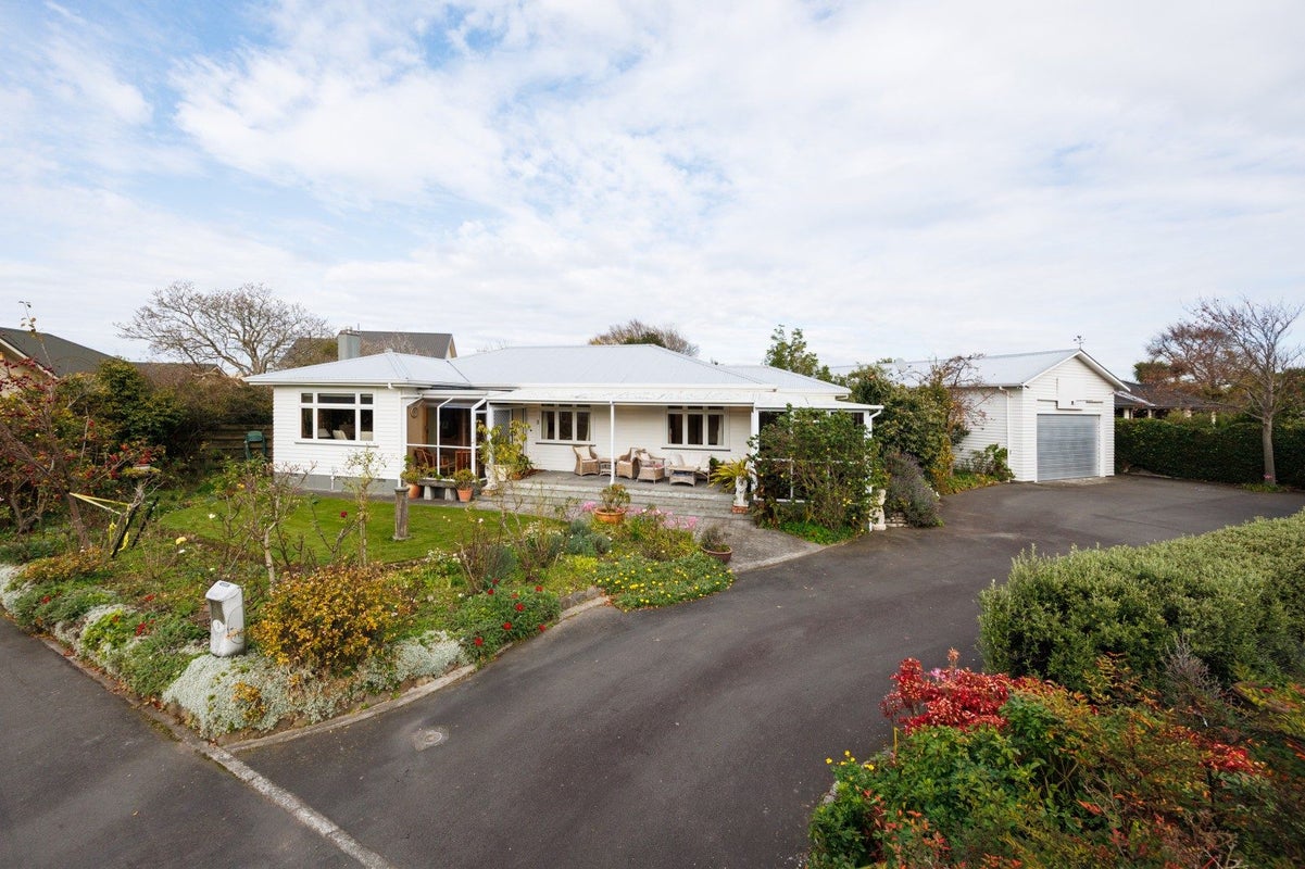 3 Worsfold Lane, Terrace End, Palmerston North - Carousel 1