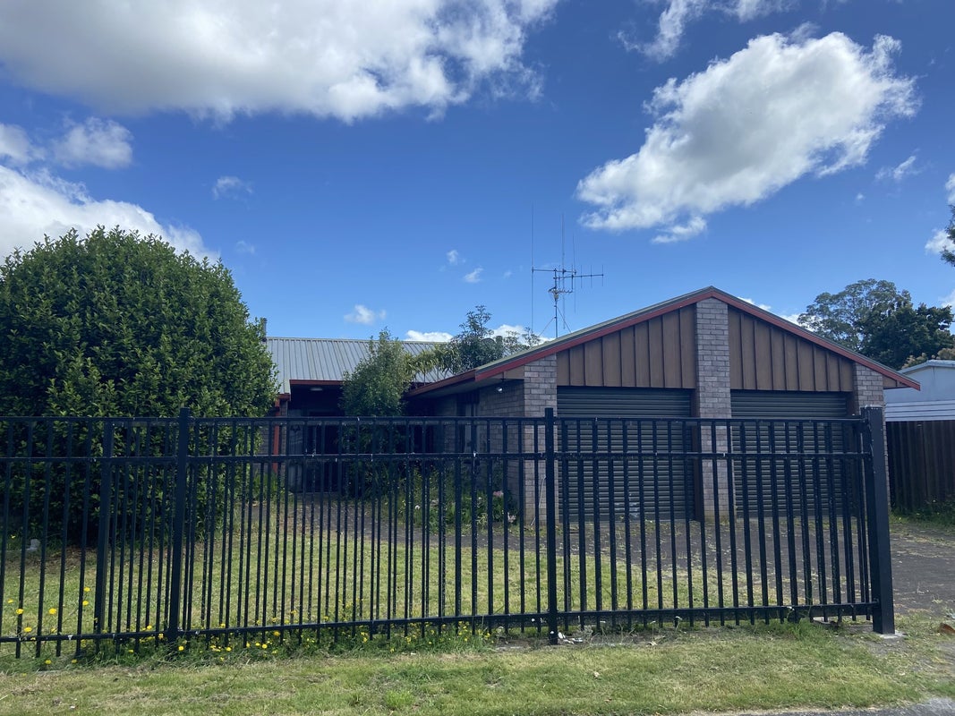 25 Alderson Road, Fairview Downs, Hamilton - Carousel 1