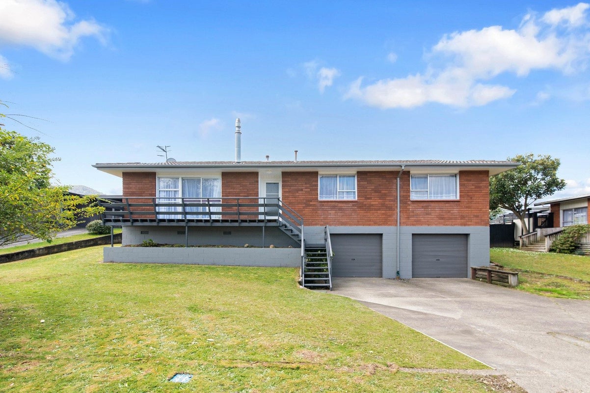 7 Hinau Street, Pukehangi, Rotorua - Carousel 1