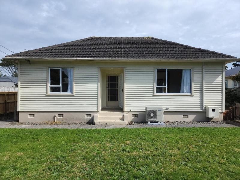 42 Fitzroy RD, Fitzroy, New Plymouth - Carousel 1