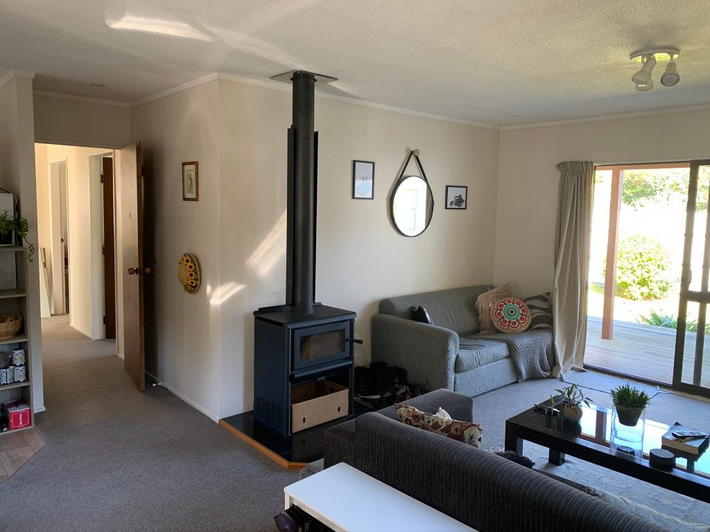 35 Tiromoana Road, Raumati South, Paraparaumu - Carousel 2