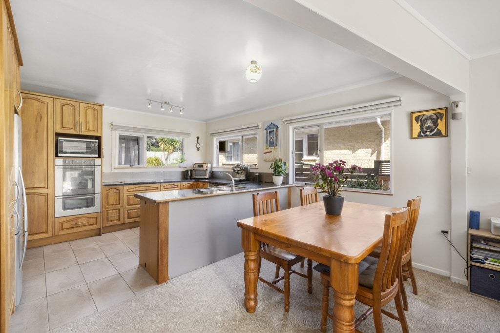 74 Vale Street, Otumoetai, Tauranga - Carousel 2