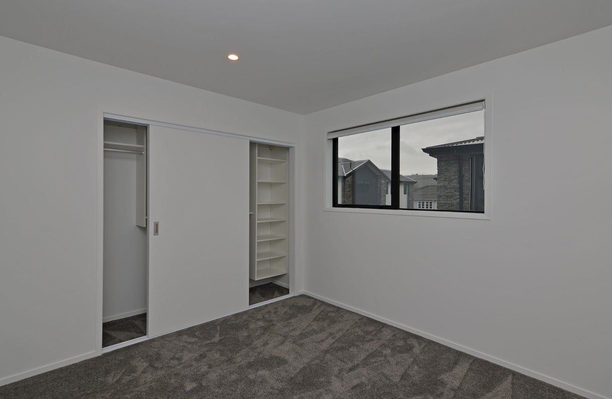 7/5 Milne Crescent, Taita, Lower Hutt - Carousel 13