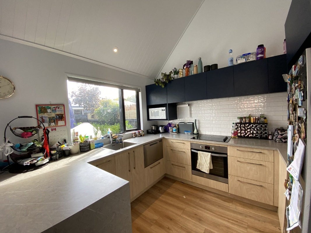 141C Champion Street, Edgeware, Christchurch - Carousel 1