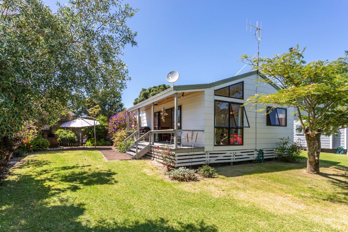 117 Rangi Avenue, Whangamata - Carousel 2