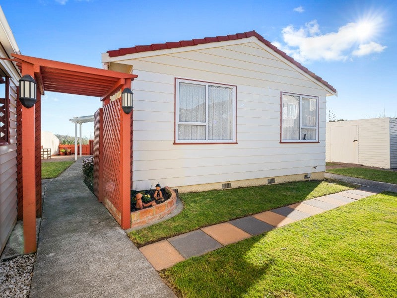 21B Rothwell Street, Titahi Bay, Porirua - Carousel 23