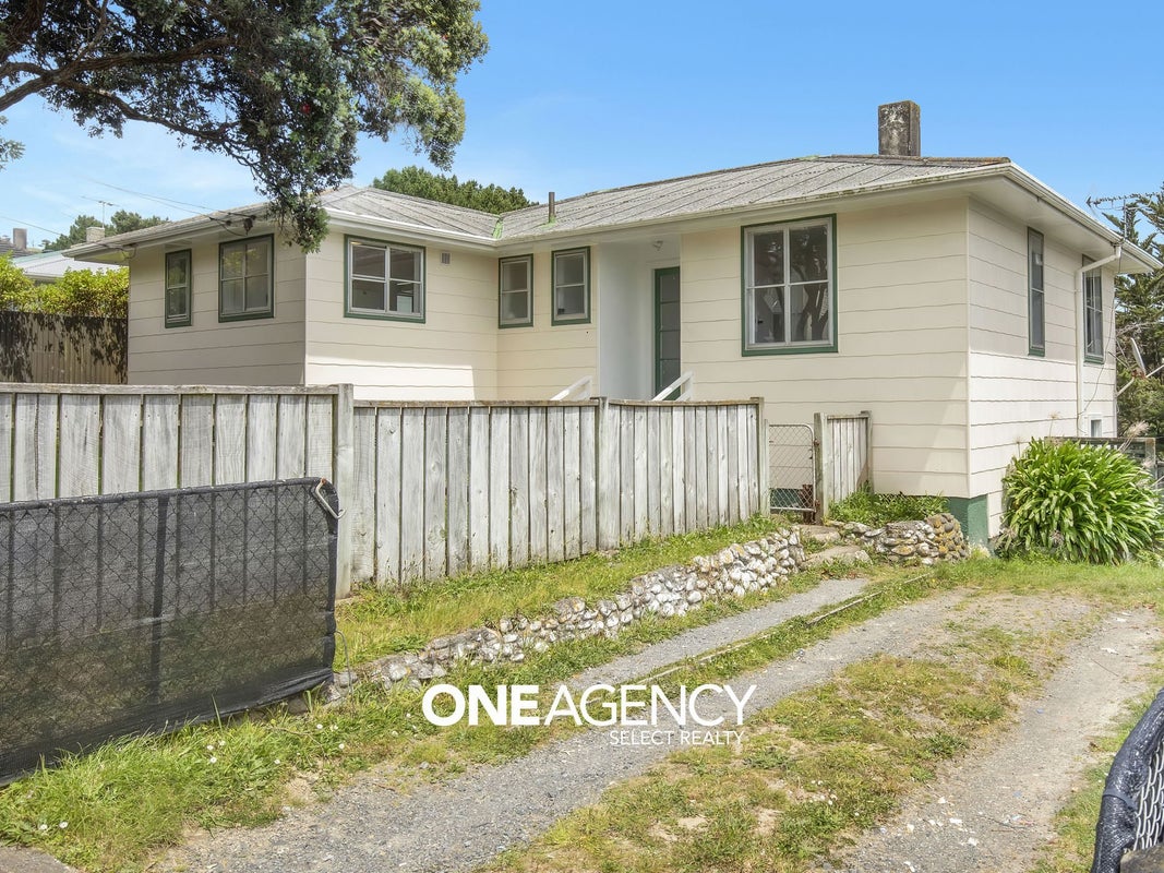 58 Sievers Grove, Cannons Creek, Porirua - Carousel 1