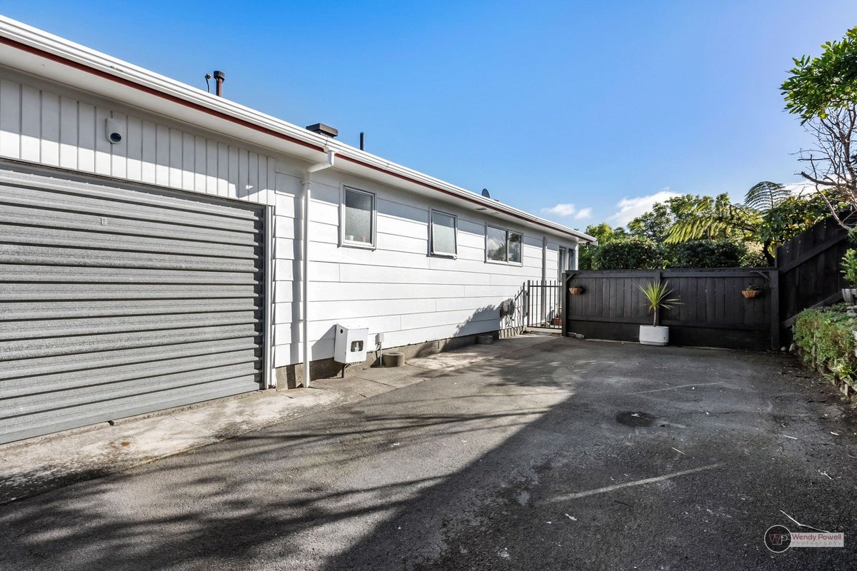 14B Oakleigh Street, Maungaraki, Lower Hutt - Carousel 16