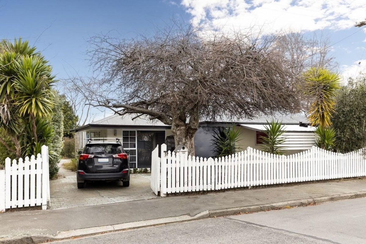 9 Edinburgh Crescent, Redwoodtown, Blenheim - Carousel 1