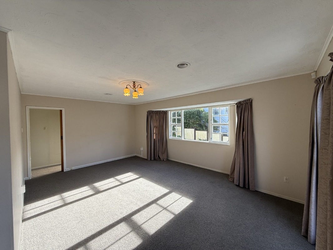 49 Cortina Avenue, Johnsonville, Wellington - Carousel 2