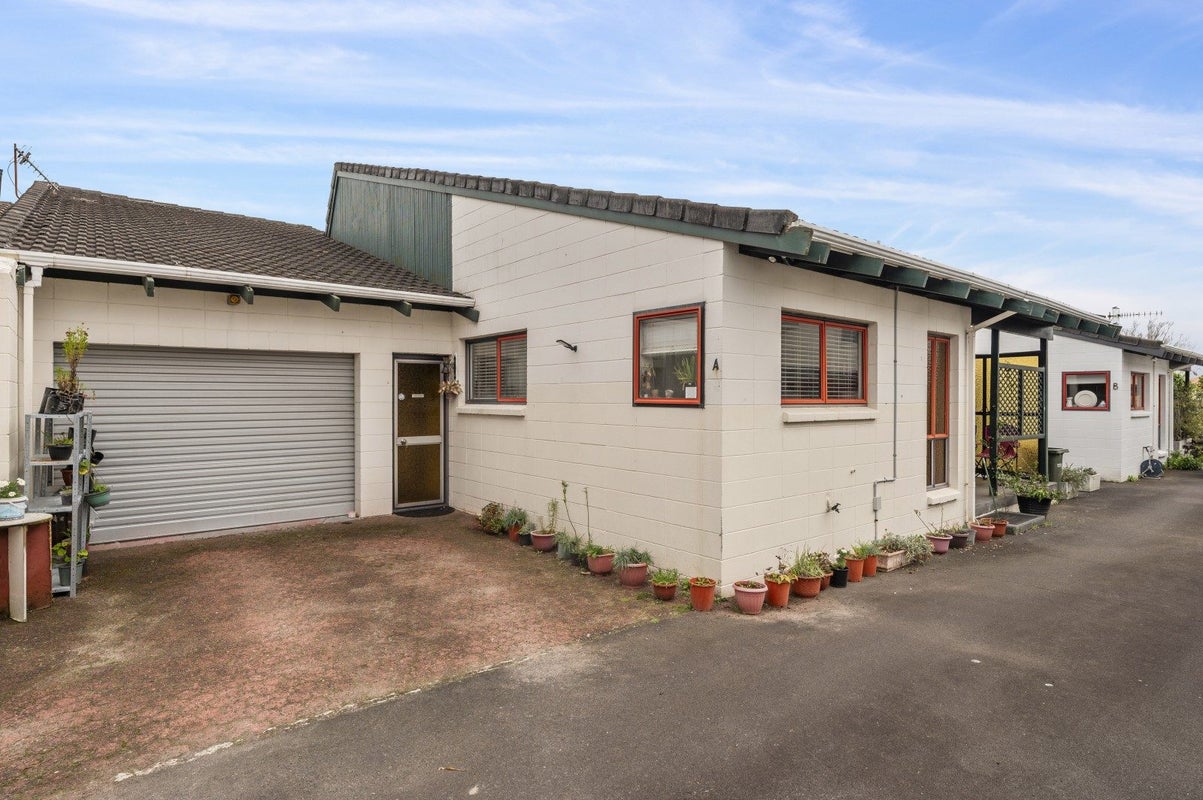 25A Grey Street, Glenholme, Rotorua - Carousel 1