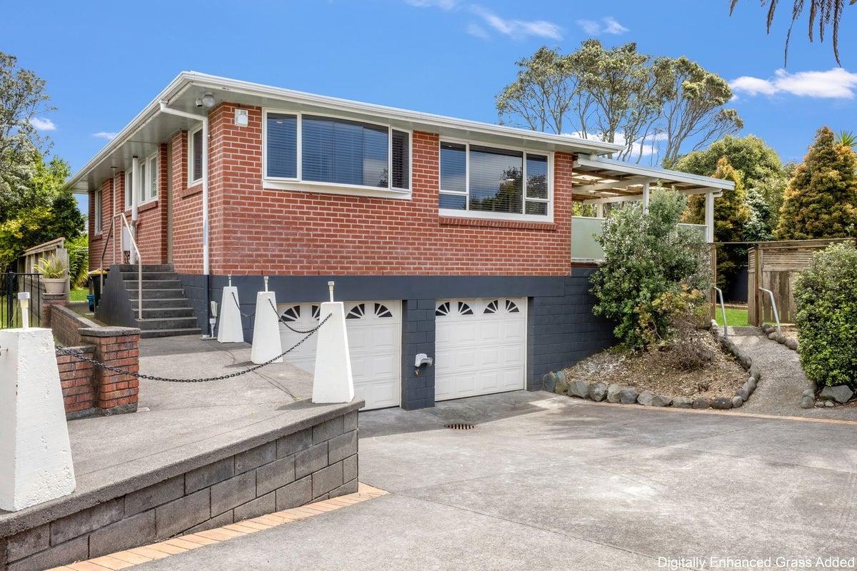 12A Severn Place, Spotswood, New Plymouth - Carousel 1