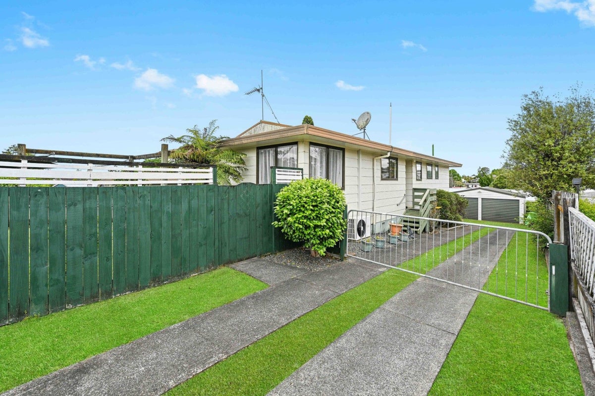 37 Rodney Street, Nawton, Hamilton - Carousel 2