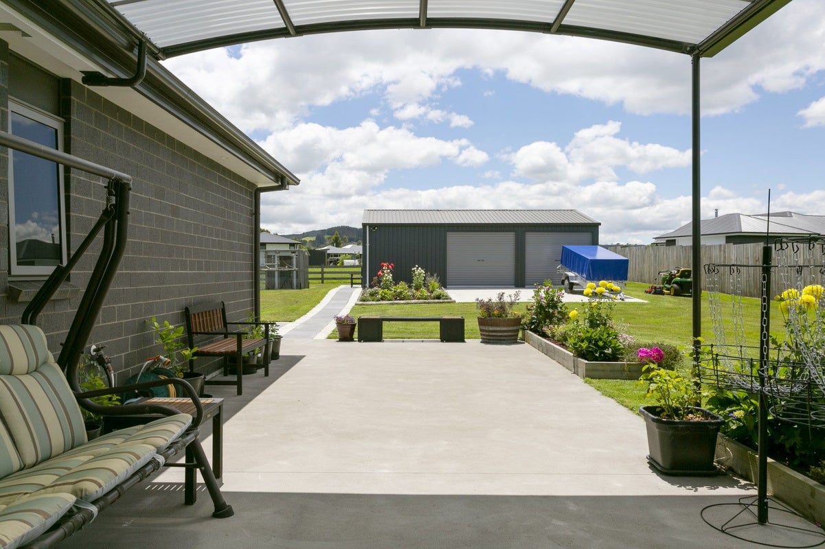 8 Kahikatea Drive, Kinloch, Taupo - Carousel 2