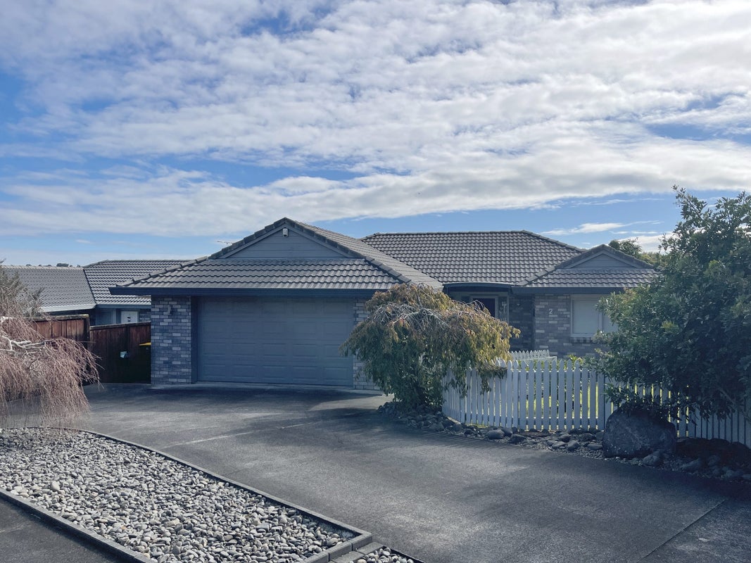 2/12 Ayrshire Place, Somerville, Manukau - Carousel 1
