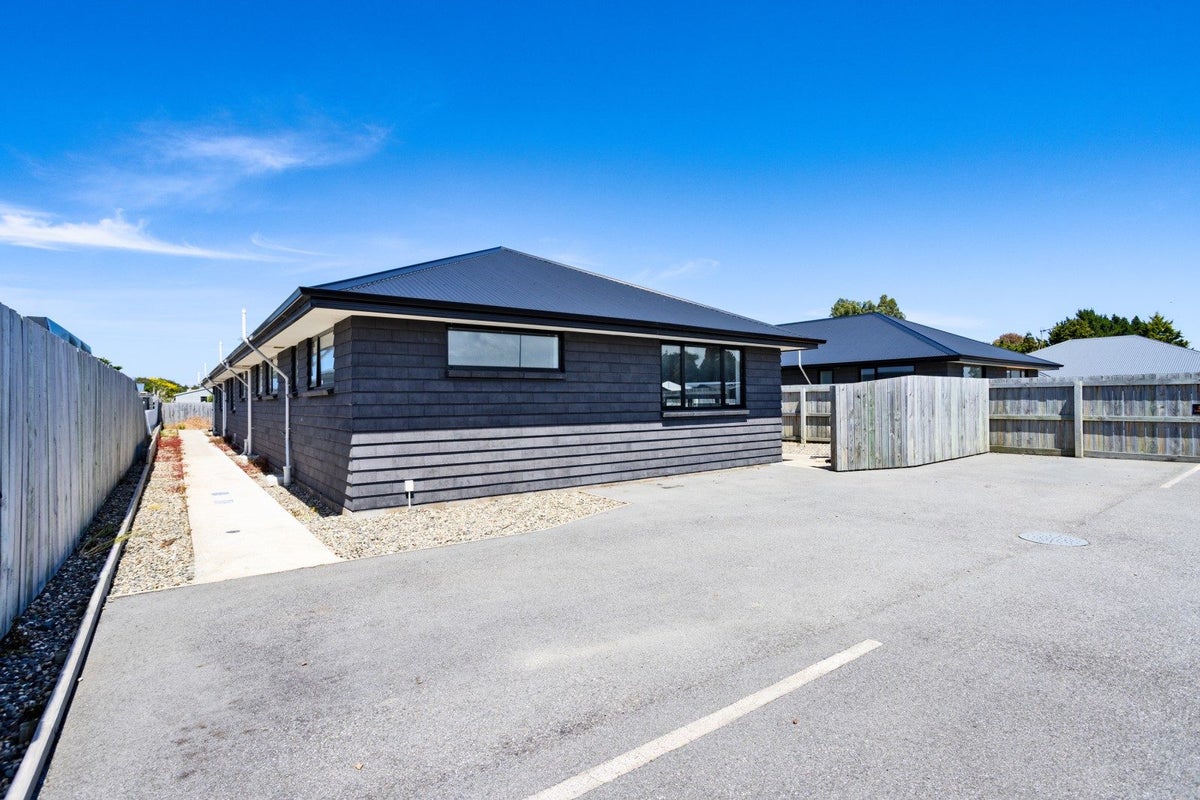 221 Teviot Street, Georgetown, Invercargill - Carousel 1