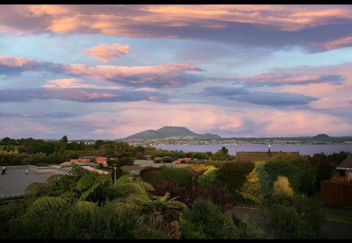 7 Dorothy Drive, Acacia Bay, Taupo - Carousel 1