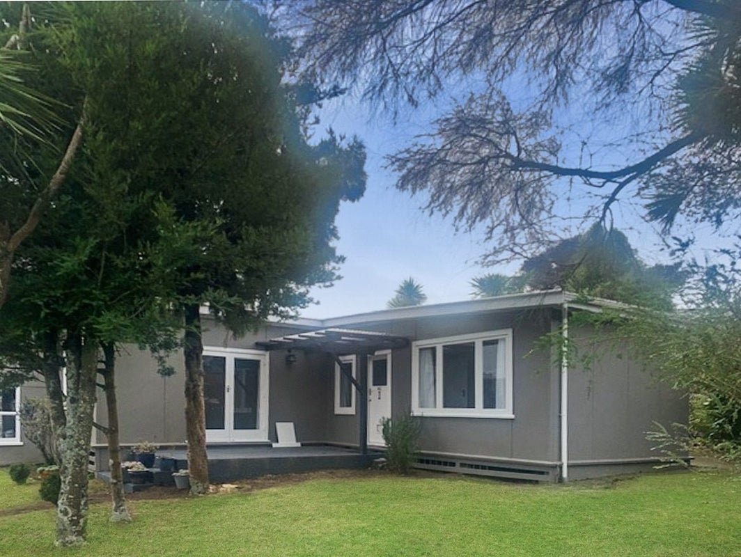 11 Rahui Road, Taupo, Taupo - Carousel 1