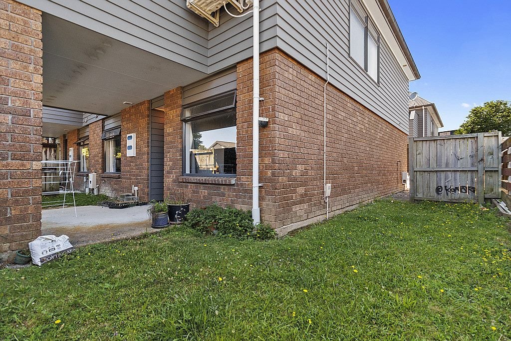 15C Greensboro Street, Hamilton East, Hamilton - Carousel 14