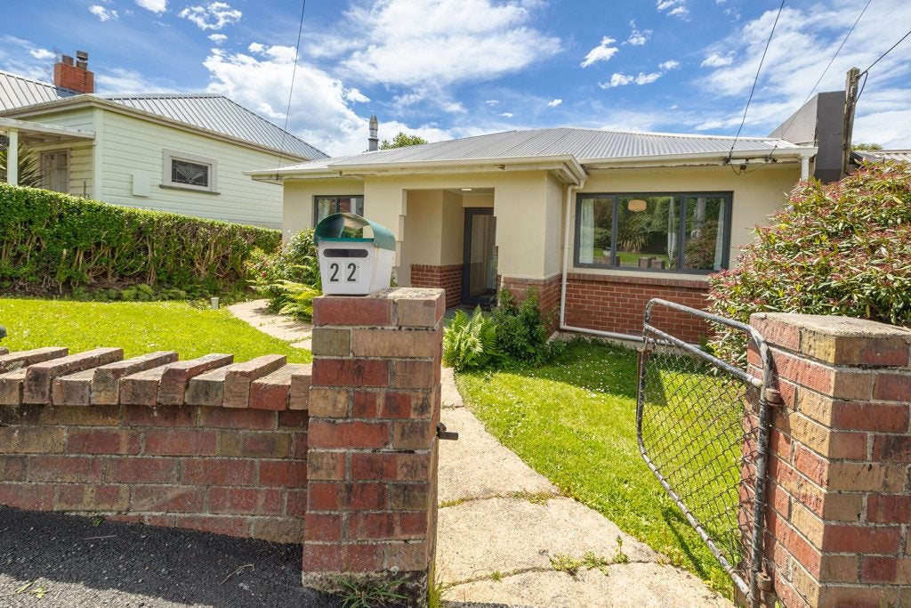 22 Kinsman Street, Kaikorai, Dunedin - Carousel 1