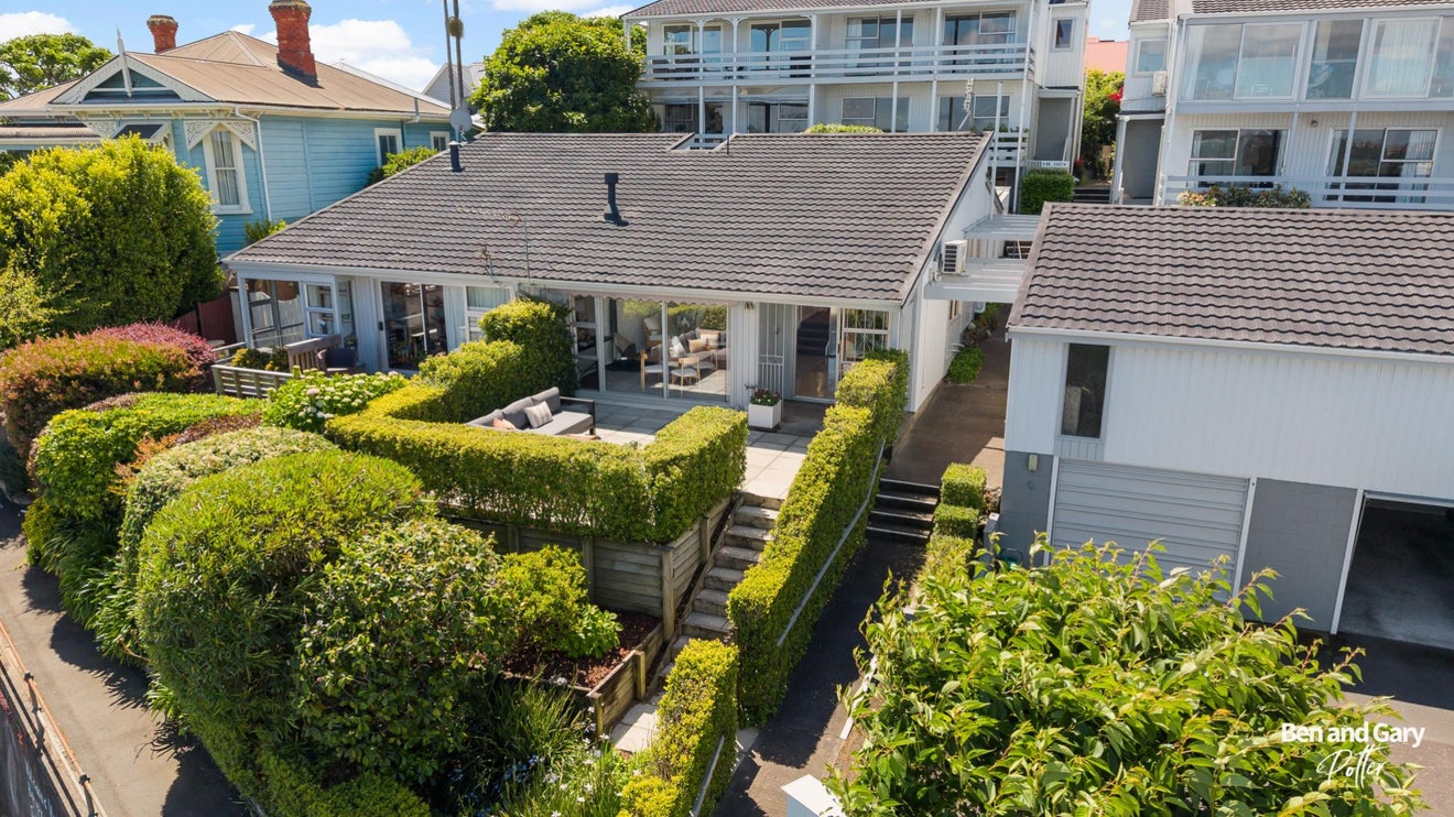 10/66 Victoria Road, Devonport, Auckland - Carousel 1