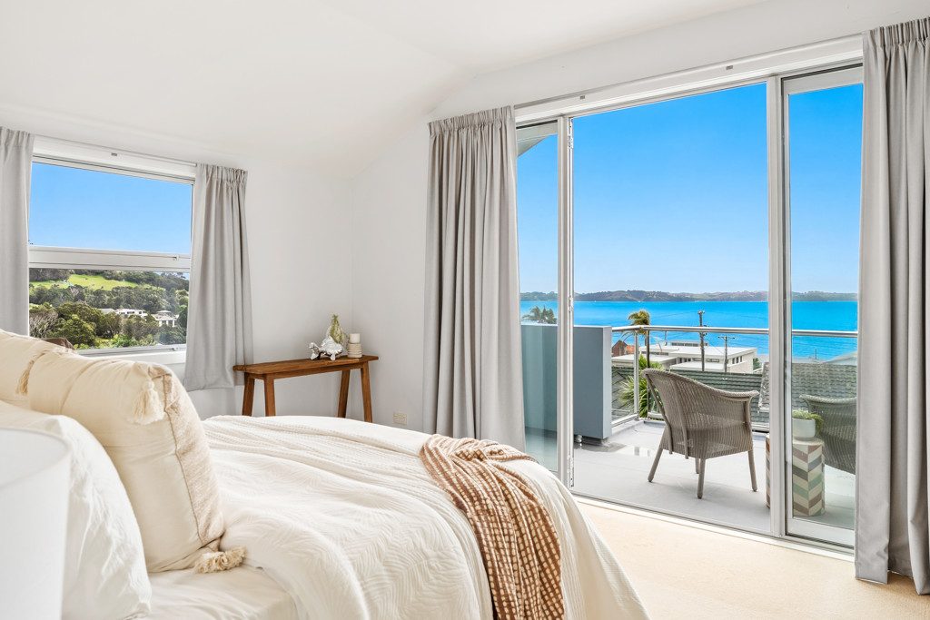 17 Deerness Crescent, Algies Bay, Rodney, Auckland - Carousel 1