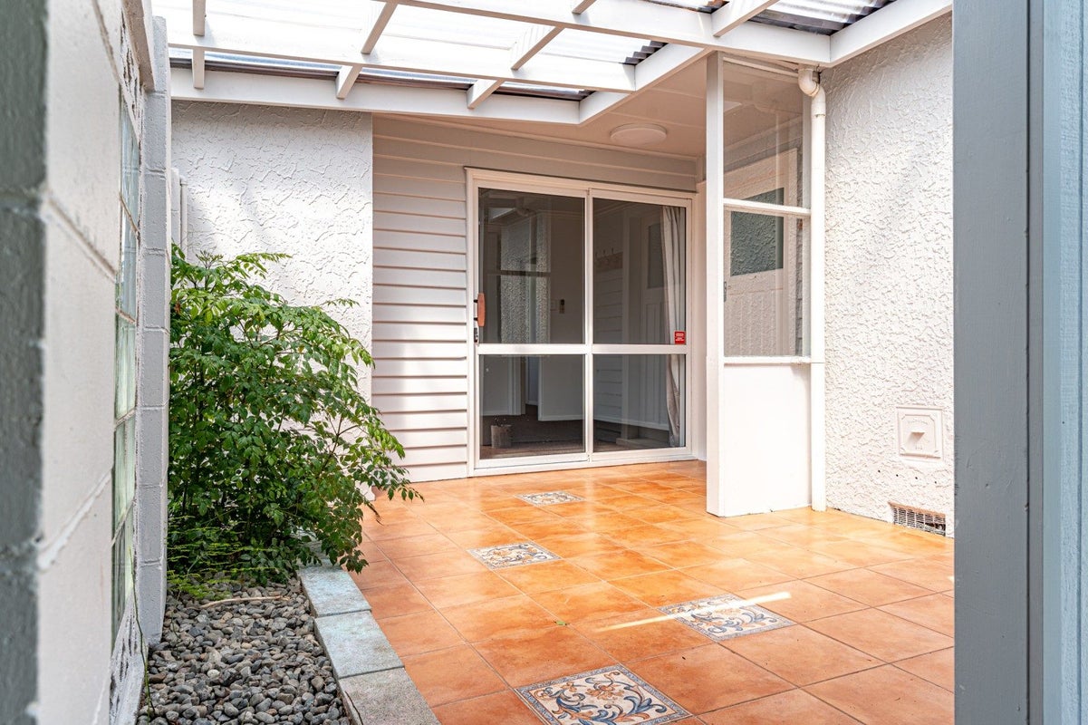 9 Armstrong Avenue, Carterton - Carousel 24