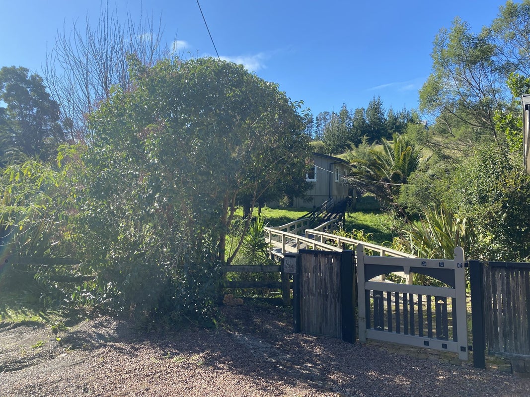 24 Coulter Road, Swanson, Auckland - Carousel 2