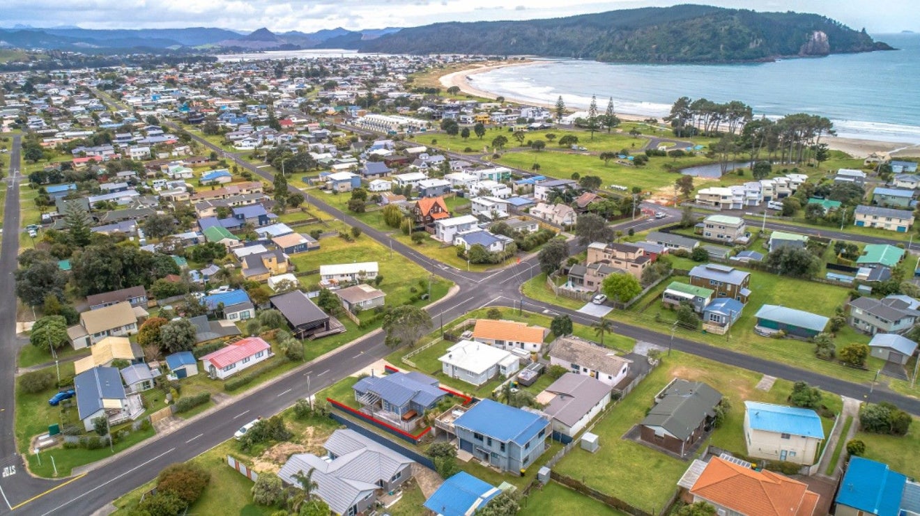 305A Williamson Road, Whangamata - Carousel 21